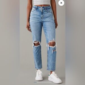 AE Strigid Mom Jean - Size 10 Short